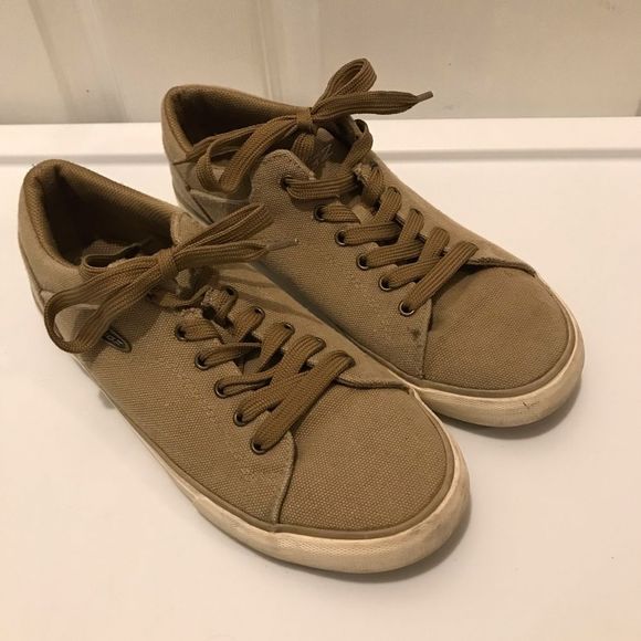 Lugz Other - Mens Lugz shoes in size 8.5. Tan in color